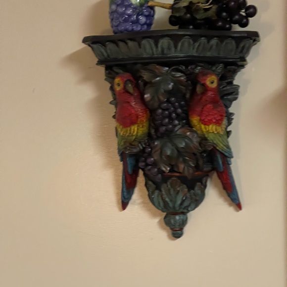 A set of bird and grapes shelf.  The ceramic vase and grapes will come. - Picture 2 of 2